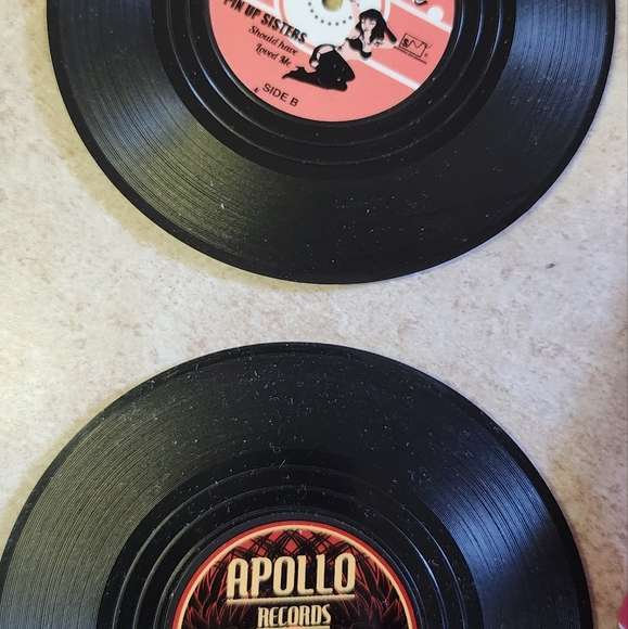 New vinyl record coaster set non slip bottoms - Picture 3 of 3